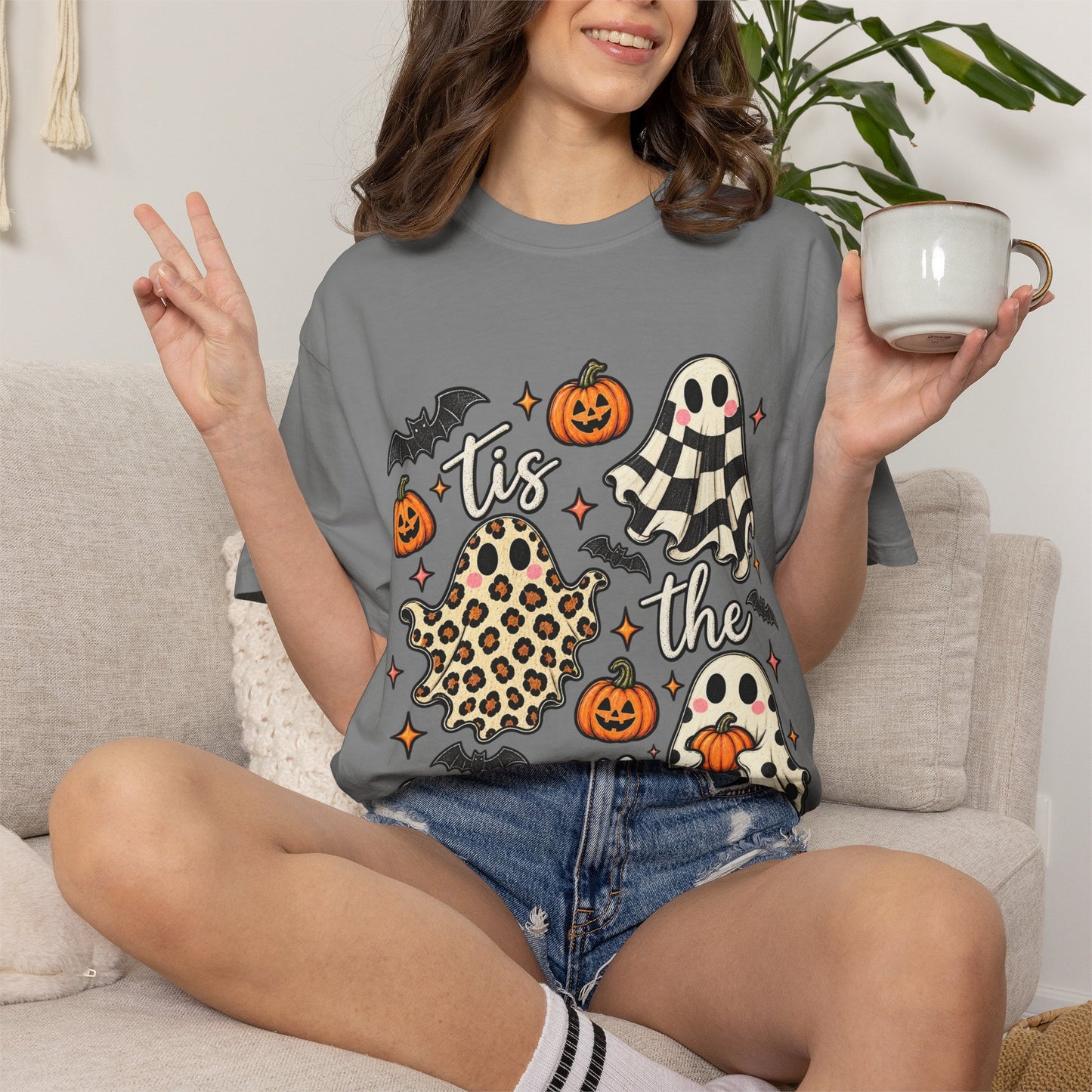 Halloween Ghosts T-Shirt - "Tis the Season" Cute Spooky Pumpkin Tee
