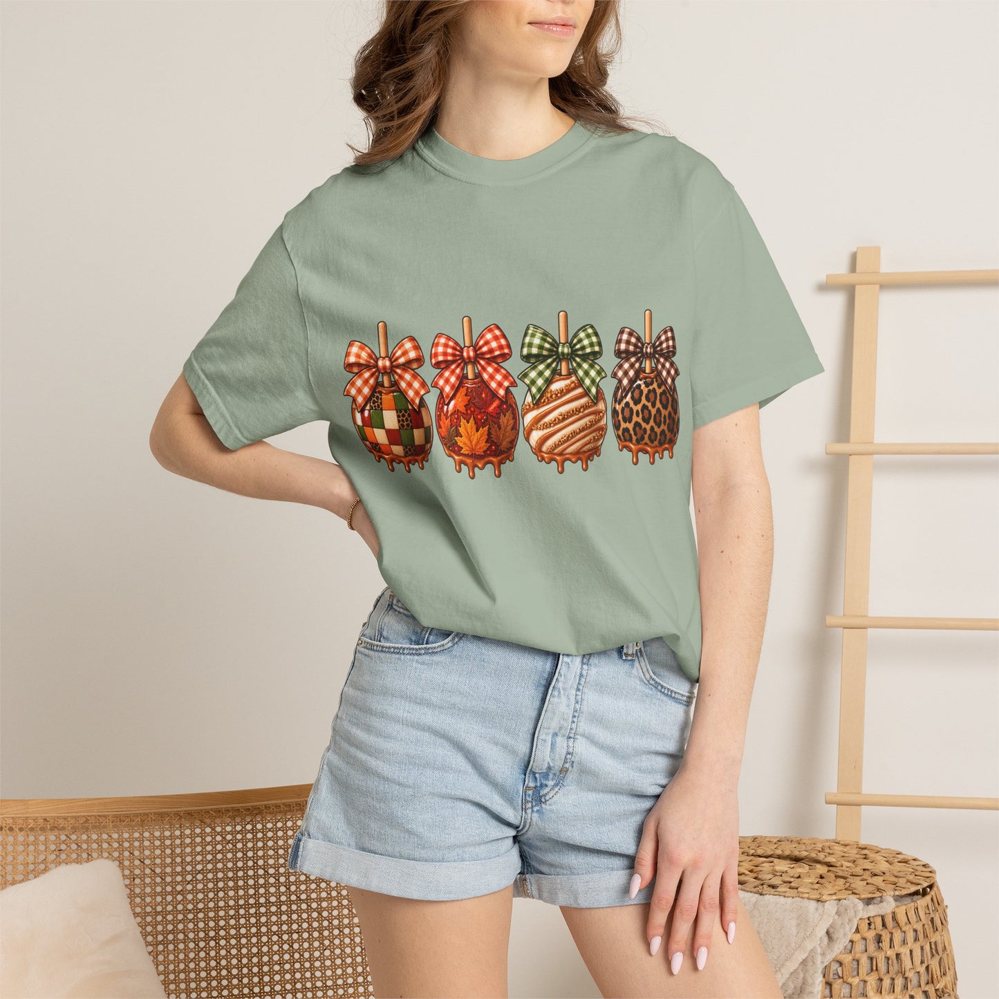 Fall Caramel Apple Graphic Tee – Cute Autumn Bow Shirt