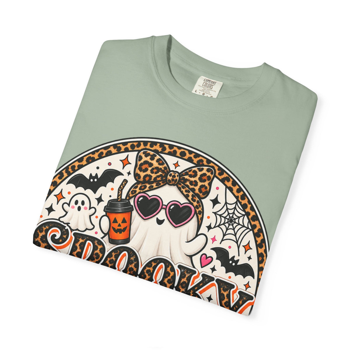 Spooky Mama Ghost Graphic Tee – Cute Leopard Halloween Shirt