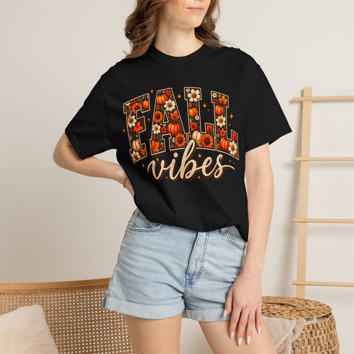 Fall Vibes Graphic Tee – Pumpkin & Floral Autumn Shirt
