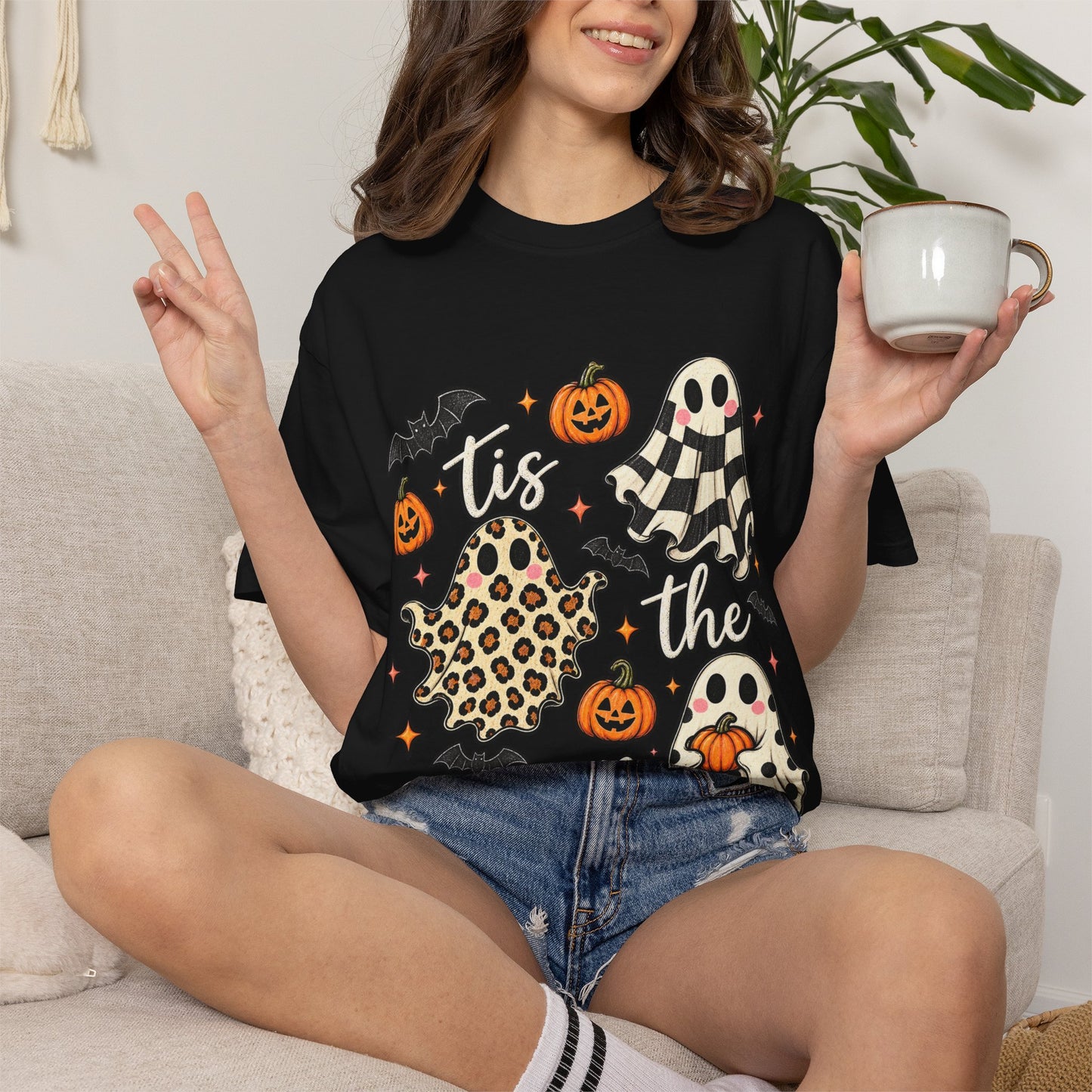 Halloween Ghosts T-Shirt - "Tis the Season" Cute Spooky Pumpkin Tee