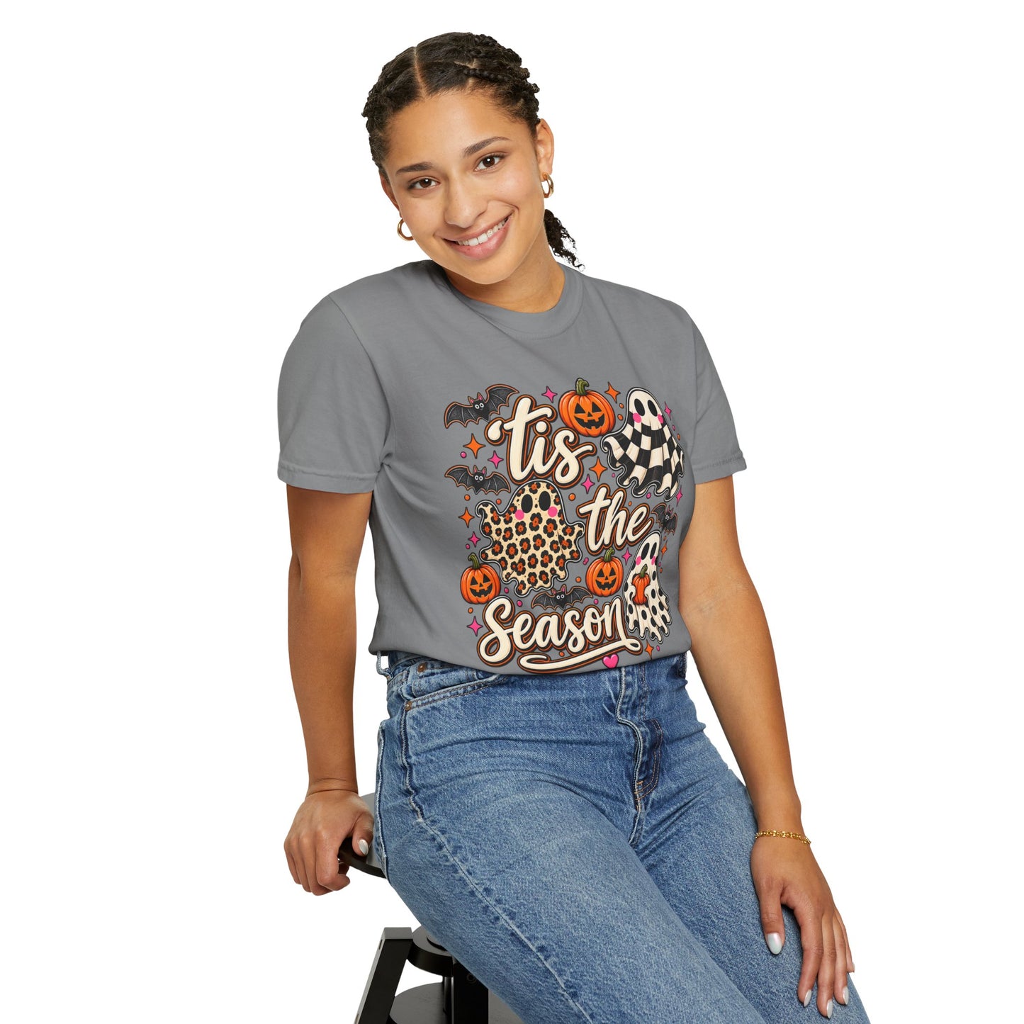 ’Tis the Season Ghost Graphic Tee – Cute Halloween Shirt