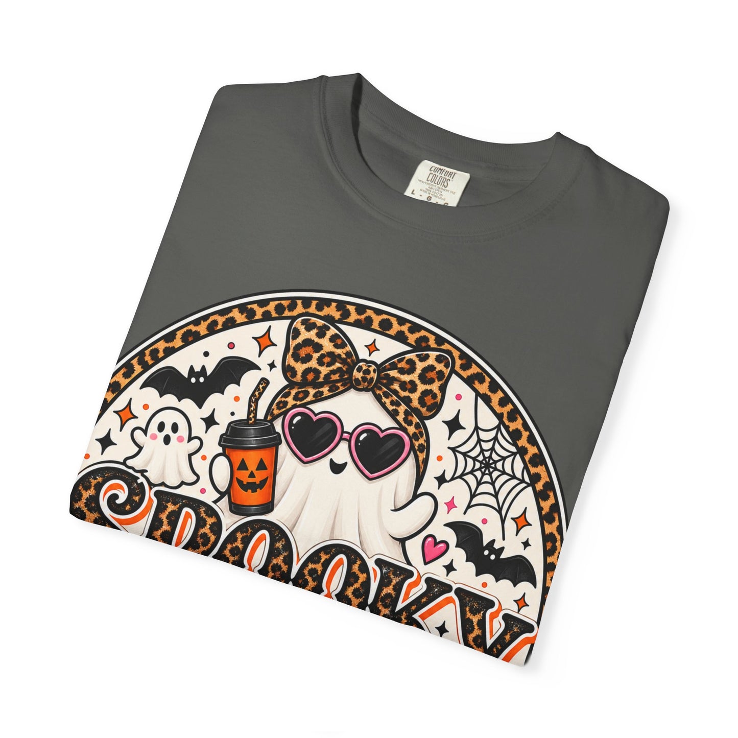 Spooky Mama Ghost Graphic Tee – Cute Leopard Halloween Shirt