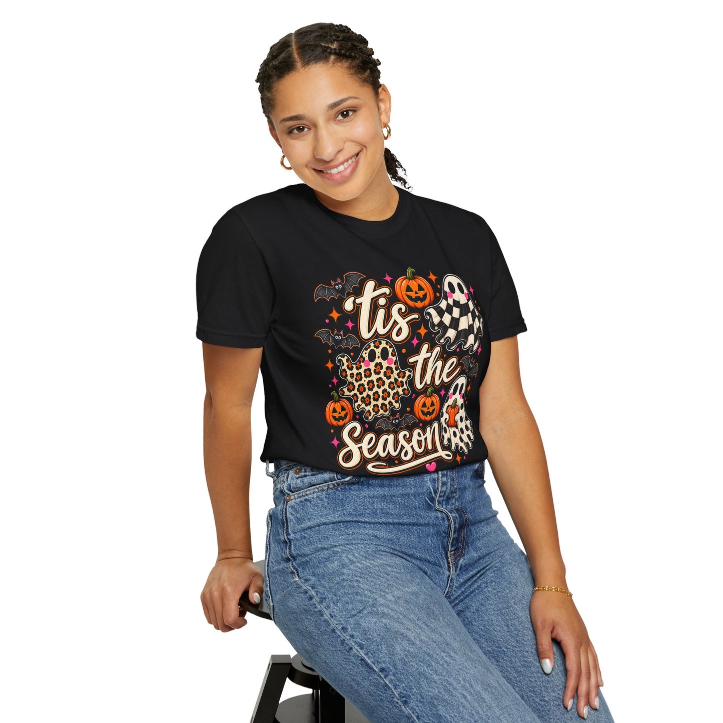 ’Tis the Season Ghost Graphic Tee – Cute Halloween Shirt