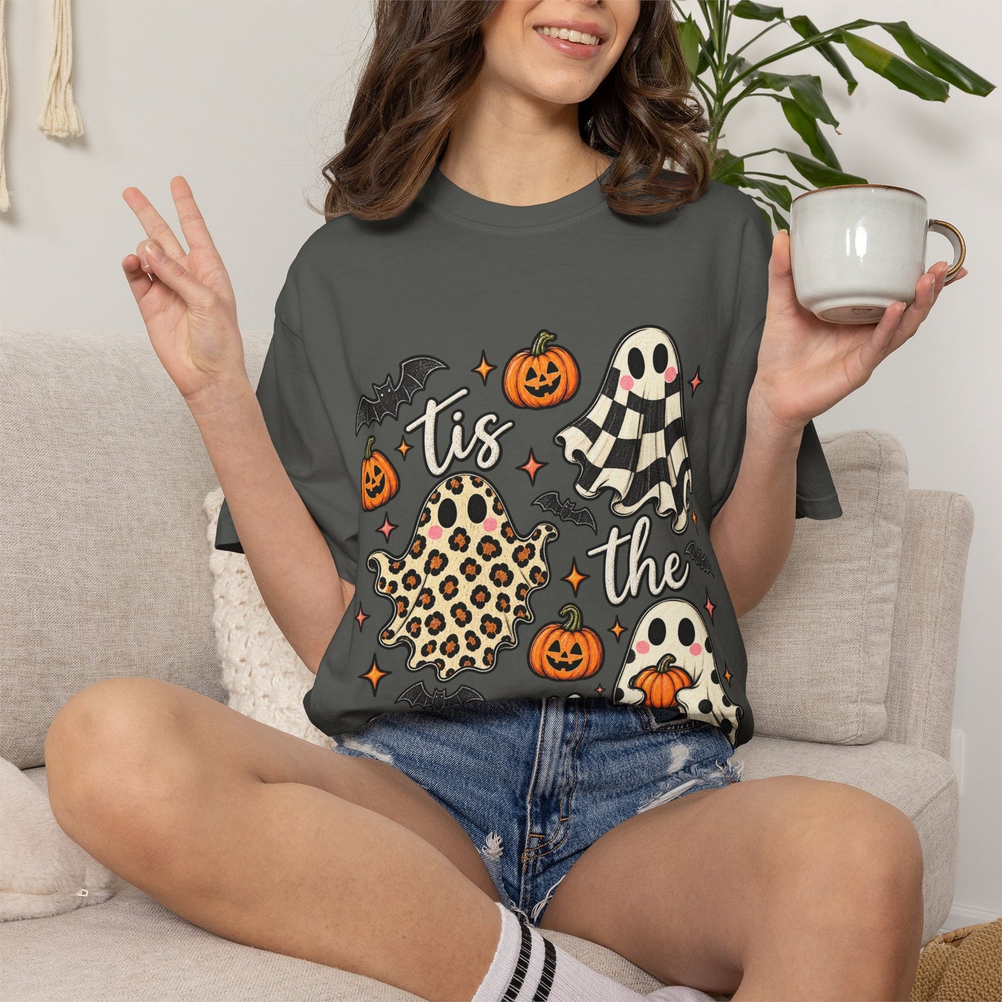 Halloween Ghosts T-Shirt - "Tis the Season" Cute Spooky Pumpkin Tee