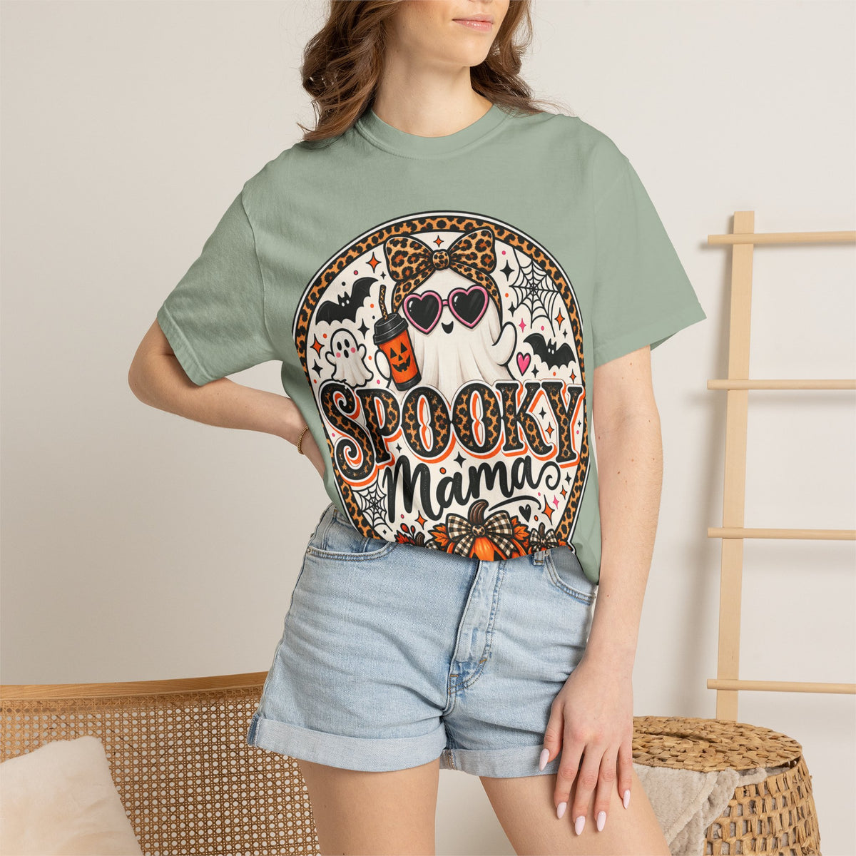Spooky Mama Ghost Graphic Tee – Cute Leopard Halloween Shirt