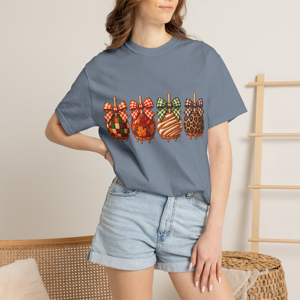 Fall Caramel Apple Graphic Tee – Cute Autumn Bow Shirt